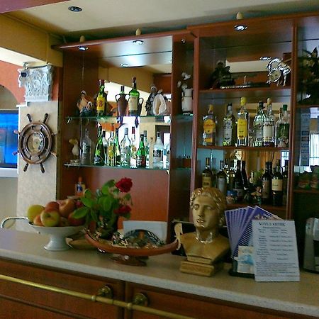 Antik Hotel Varna Esterno foto
