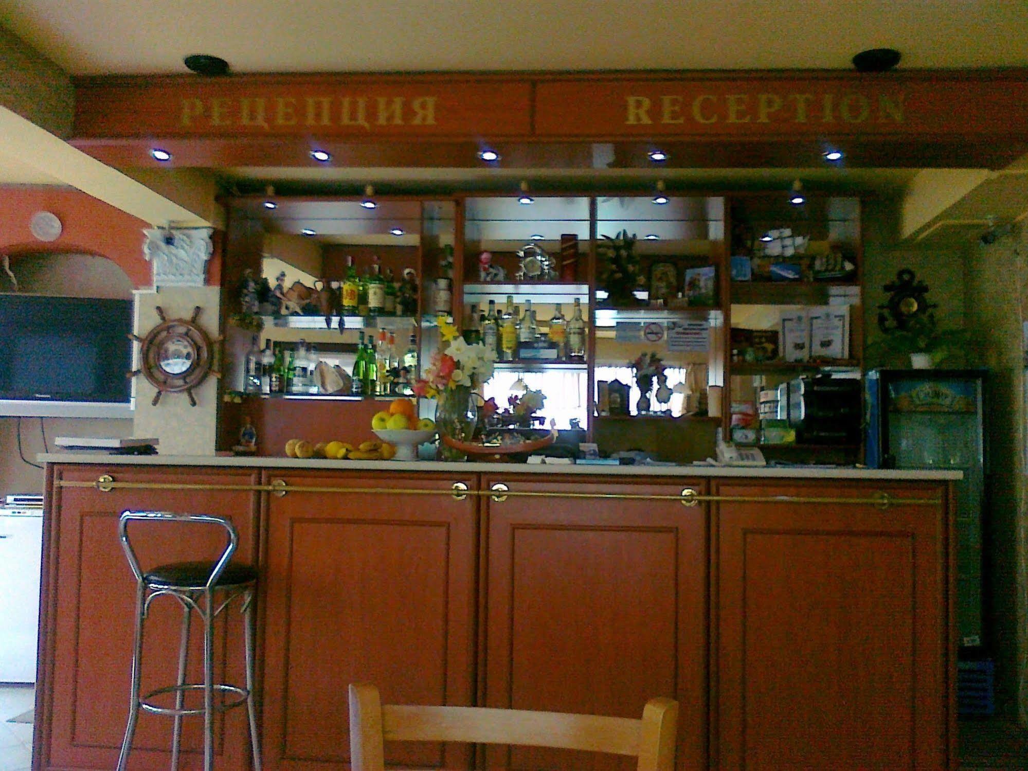 Antik Hotel Varna Esterno foto