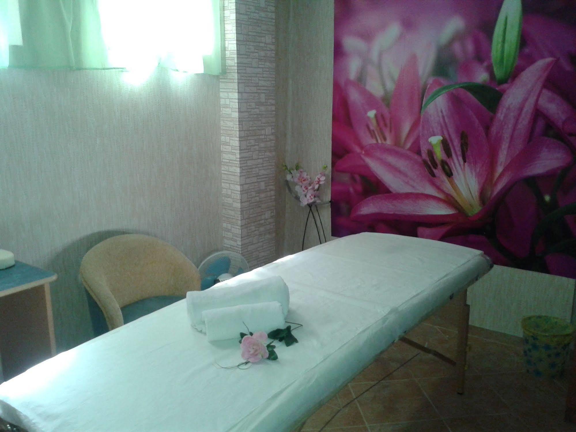 Antik Hotel Varna Esterno foto