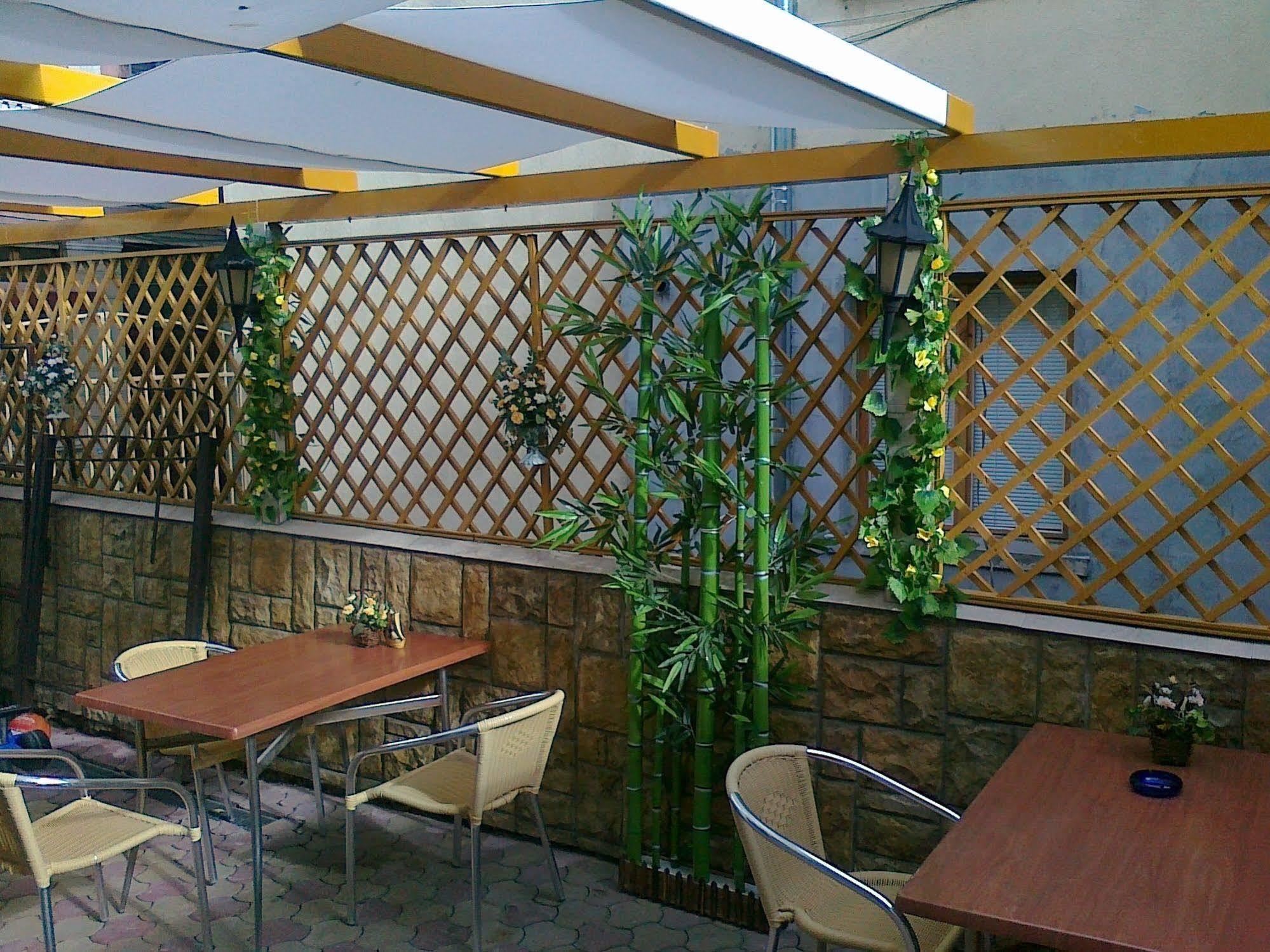 Antik Hotel Varna Esterno foto