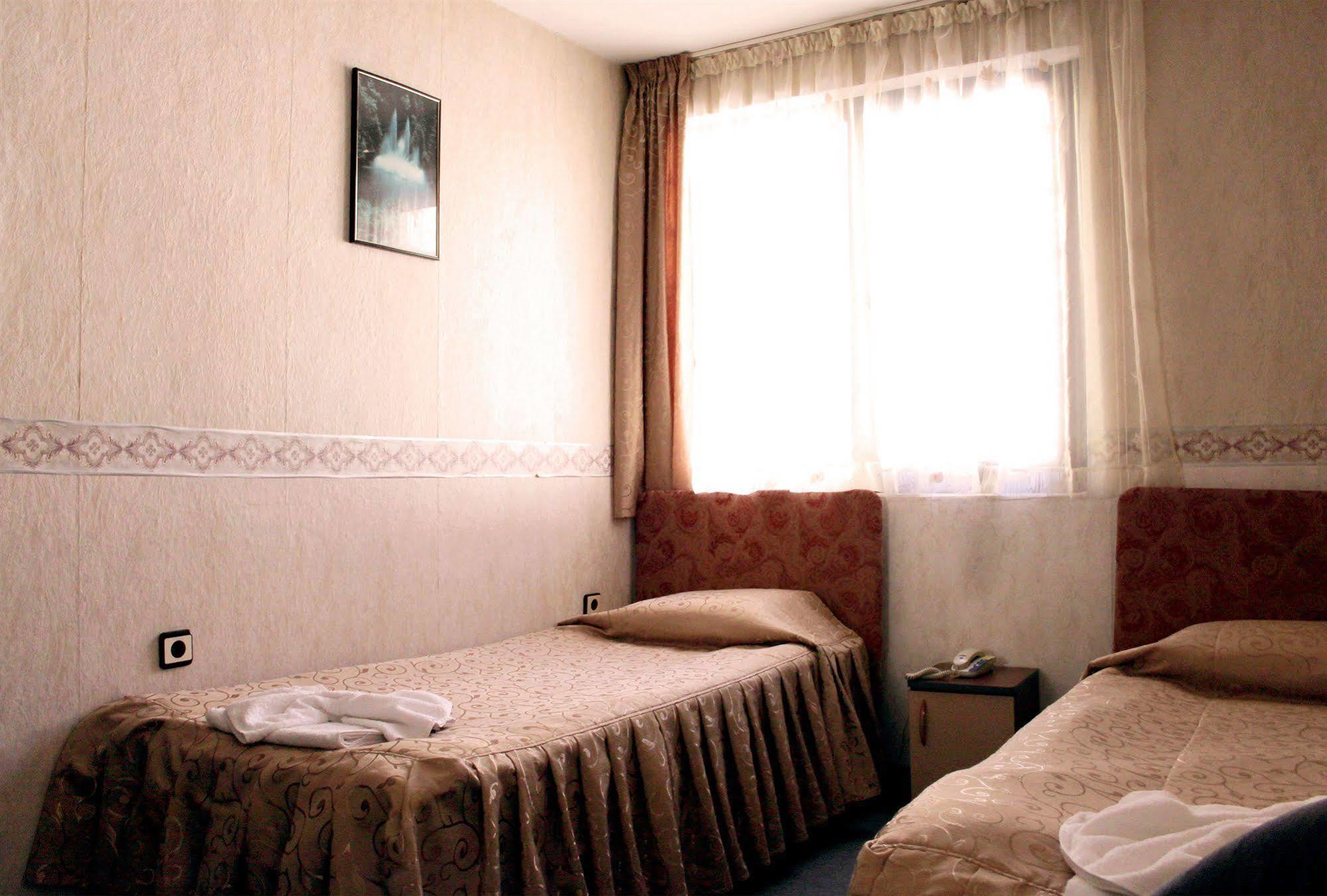 Antik Hotel Varna Esterno foto