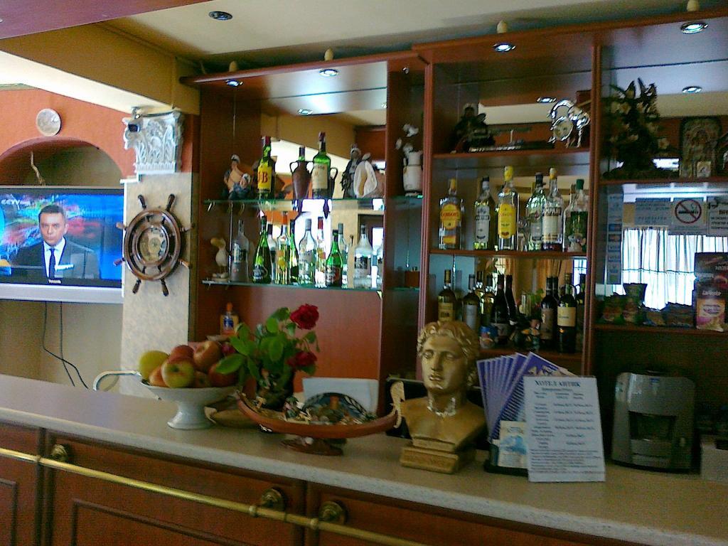 Antik Hotel Varna Esterno foto